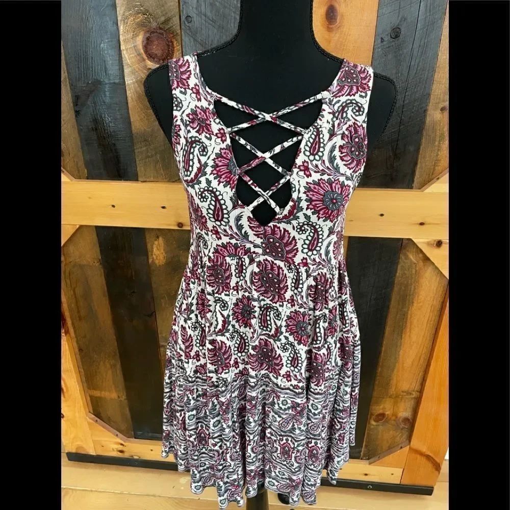 American Eagle 🦅 Outfitters criss cross front sleeveless dress, size XS